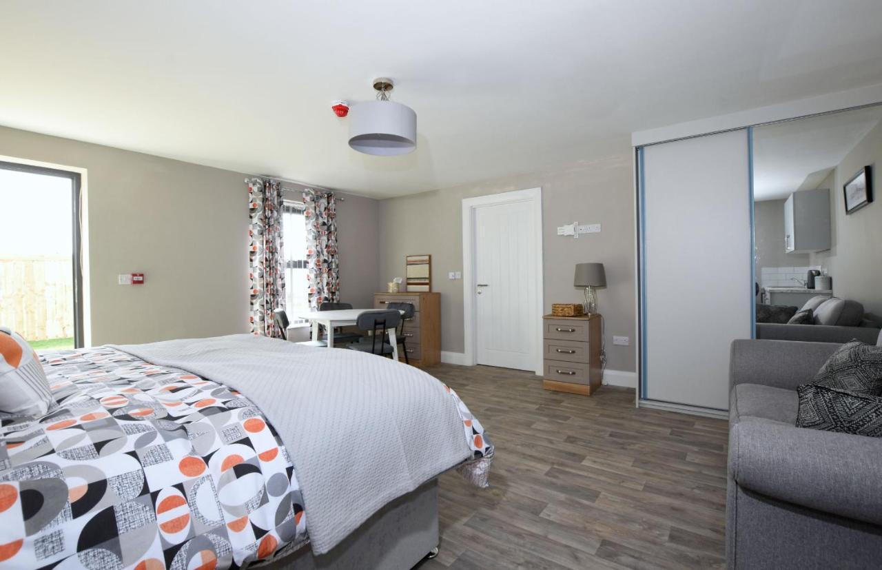 Homestead Hillsborough Guest Rooms Екстериор снимка